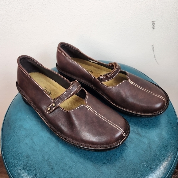NAOT Women's Mary Janes Brown Leather Flats Shoes Size 42/L11 - Picture 1 of 13